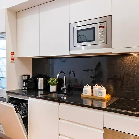 Center Modern In Apartamento *